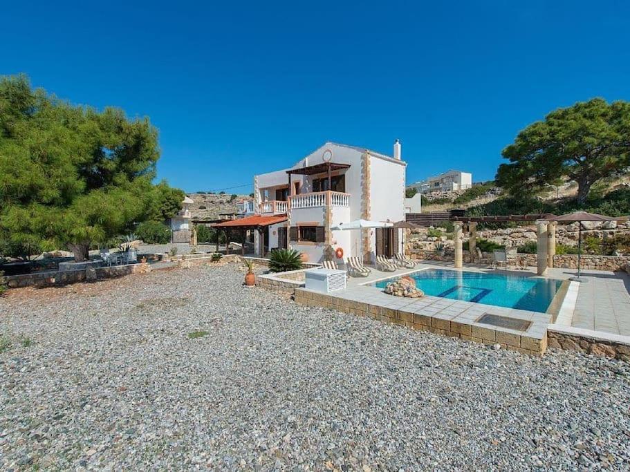 Villa Pefki Exterior photo