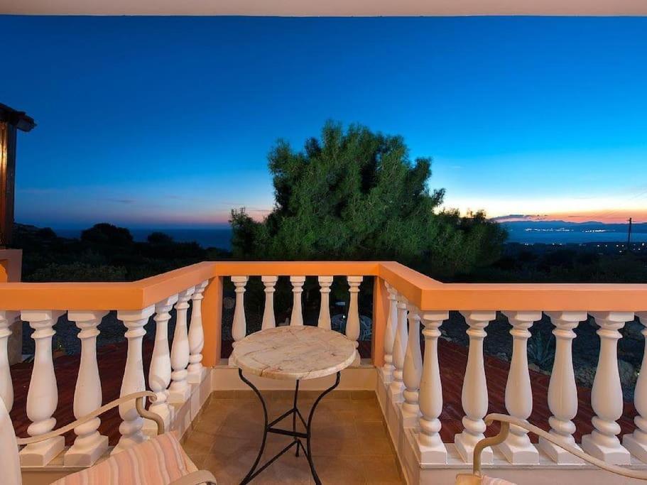 Villa Pefki Exterior photo