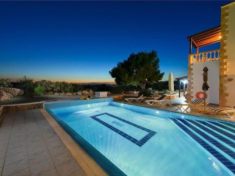 Villa Pefki Exterior photo